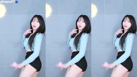 AfreecatvjeehyeounG지삐(BJ智媛)2022年7月10日Sexy Dance224955